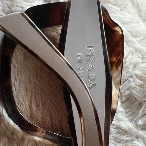 Prada Tortoiseshell and Cream Sunglasses /prescription lens - Picture 8 of 9